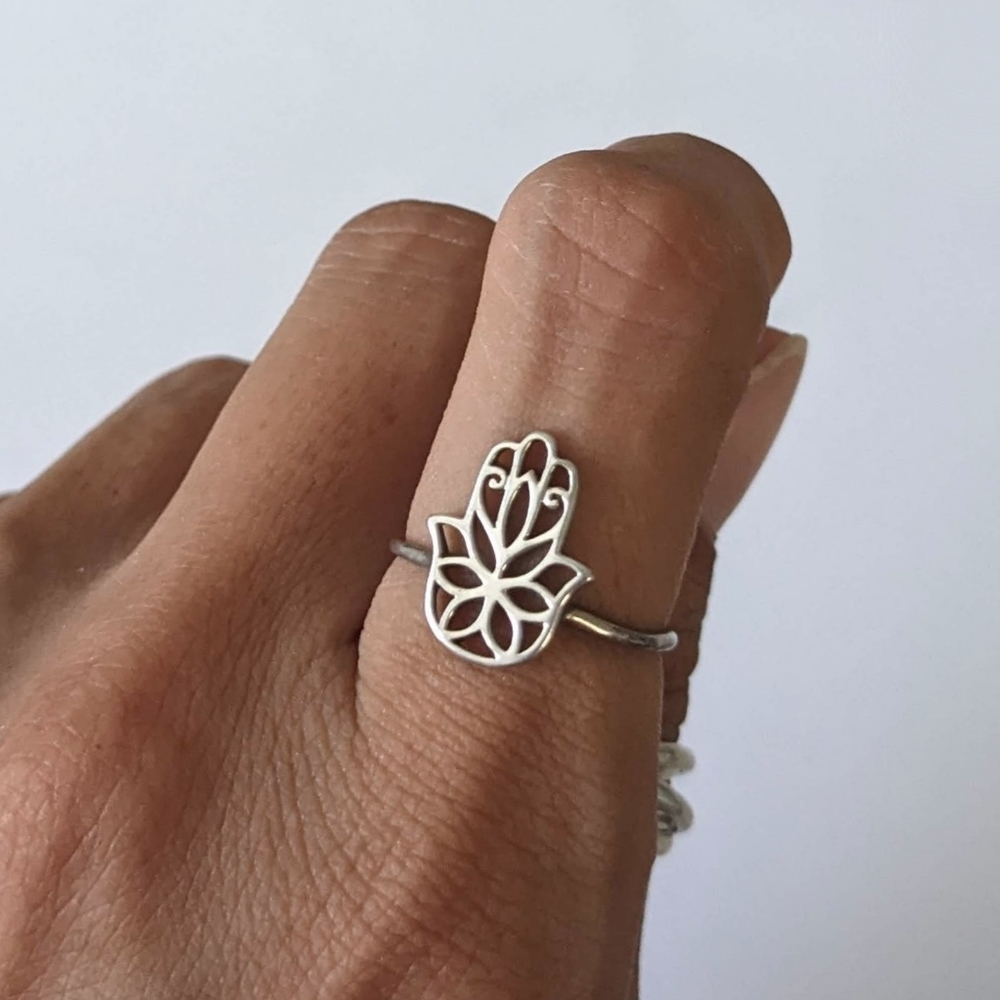 Sterling silver ring hamsa palm hand mandala flower cutout 925